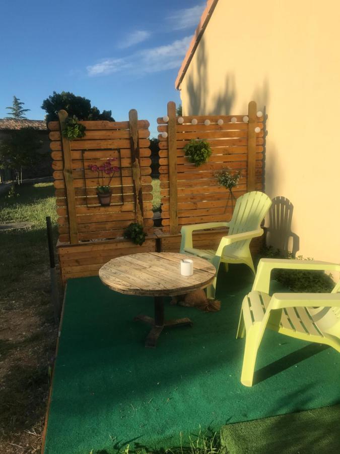 Chambre En Ardeche Du Sud Saint-Remèze Kültér fotó