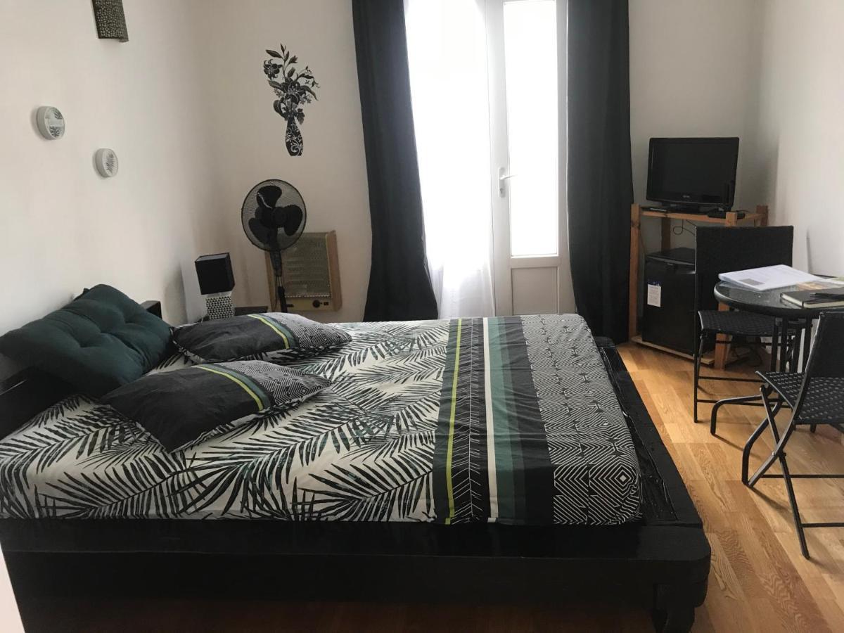 Chambre En Ardeche Du Sud Saint-Remèze Kültér fotó